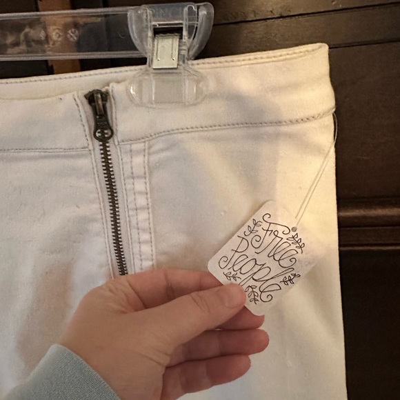 Free People White Side Zip Skirt NWT - Picture 4 of 4